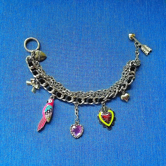 🦜❤️Betsey Sacred Heart Toggle Charm Bracelet Parrot Heart Bow Arrow - EPC❤️🦜